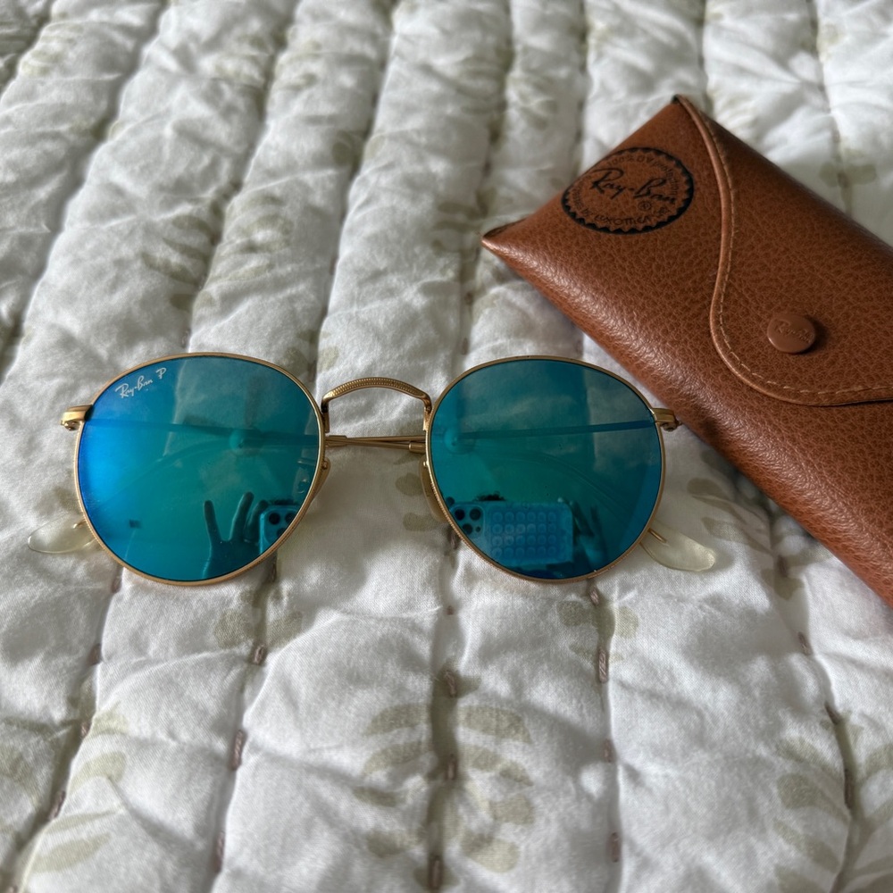 Ray-Ban Gold Frame Sunglasses with Polarized Round Blue Lenses